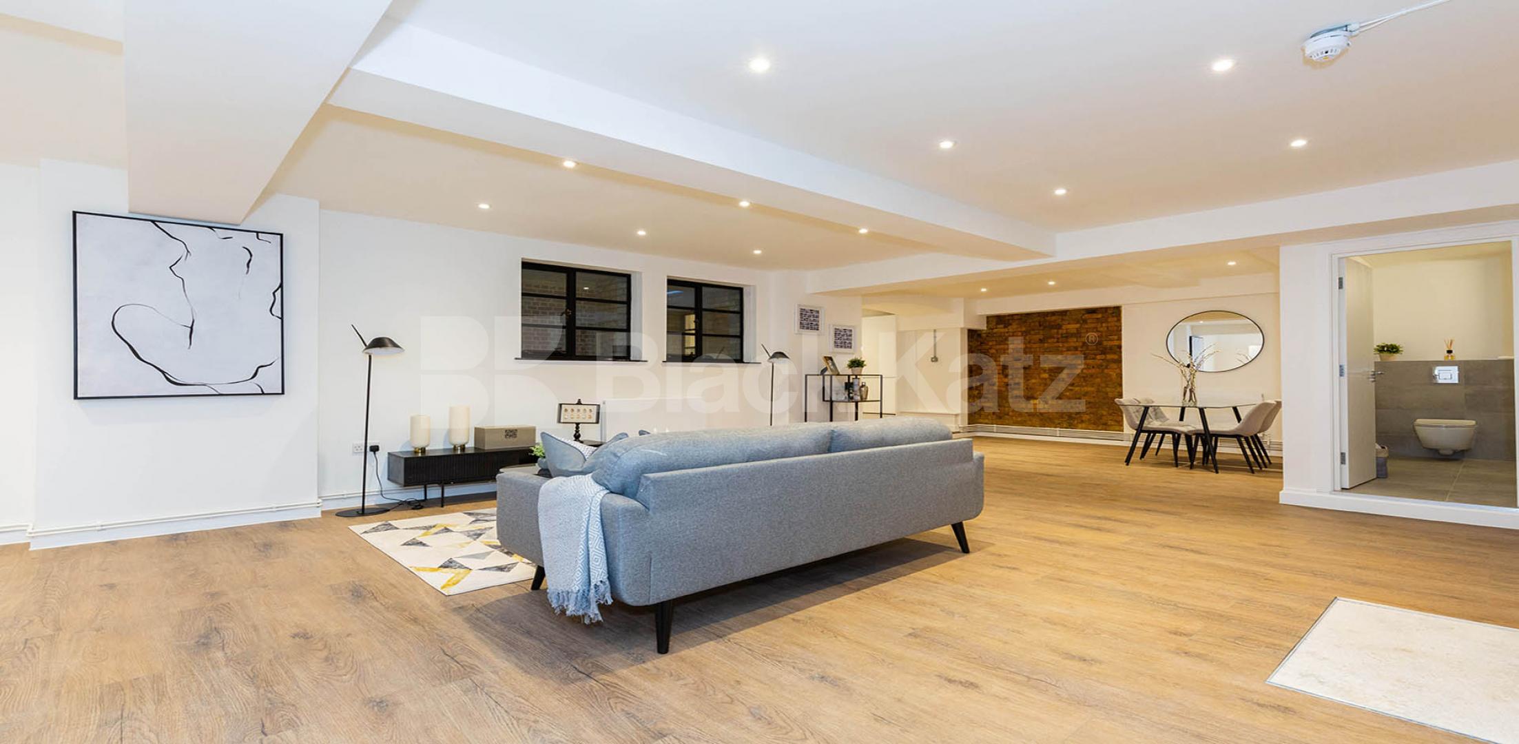 Studio apartment with loft style features in a modern private development  Tyssen Street - Springfield House, Dalston